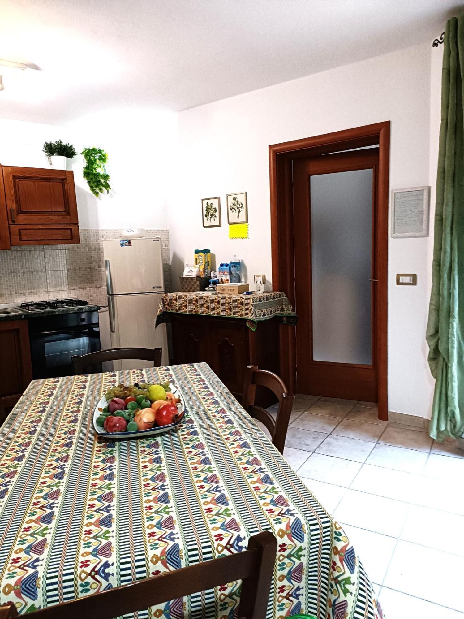 Giarranas House - Apartment With Coutyard Villacidro Extérieur photo